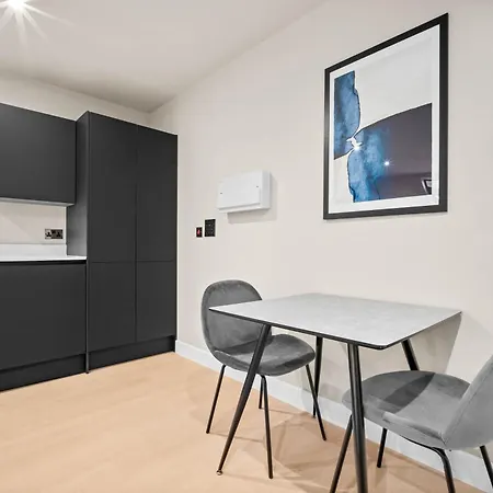 New Build 1 Bed - Sheldon, - Coventry Rd - Close To Airport, Solihull, National Exhibit Centre, Jaguar And Appartamento